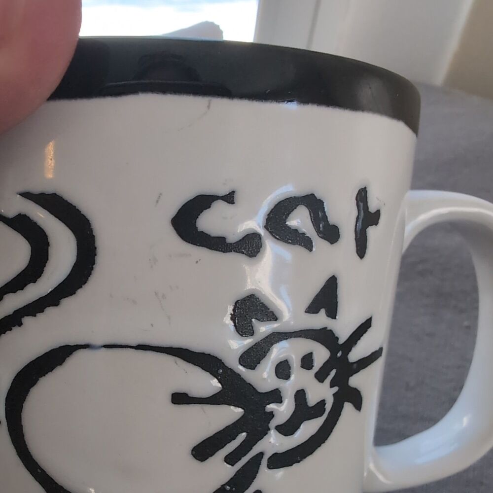 Cat Mug Apple Black & White Just Mugs Vintage - Picture 7 of 8